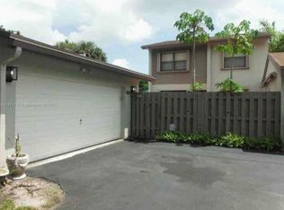 10525 SW 113th Pl, Miami, FL 33176