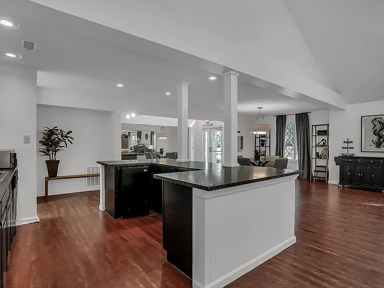 Polo Run Apartments — Photo 51