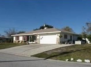 2090 Cambridge Dr, Venice, FL 34293