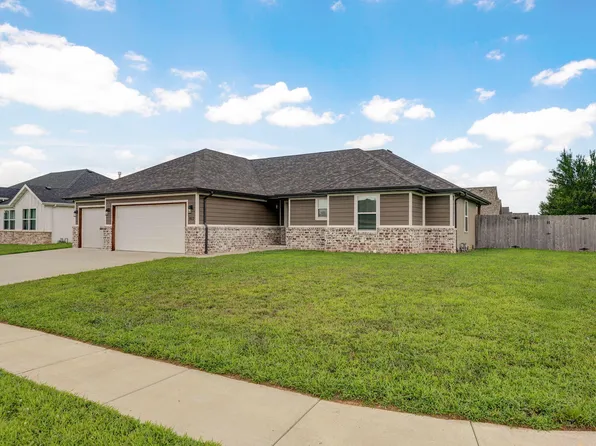 917 W Charlotte Street, Republic, MO 65738