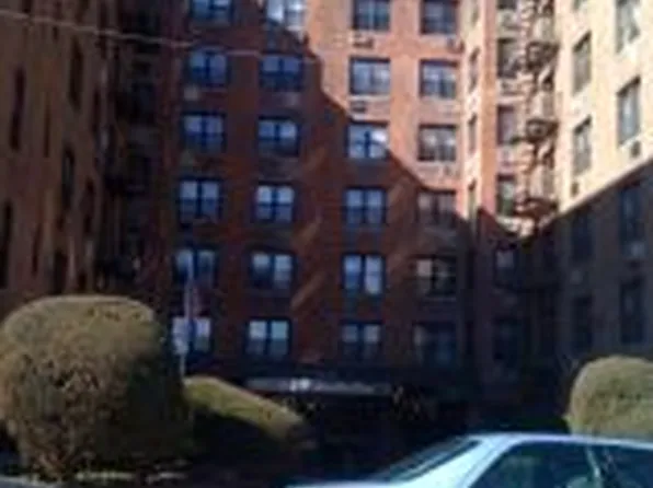 2546 East 13th Street image 1 of 1