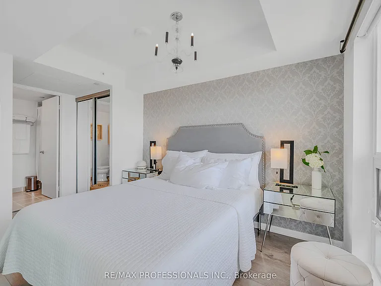 3091 Dufferin St #727 — Photo 13