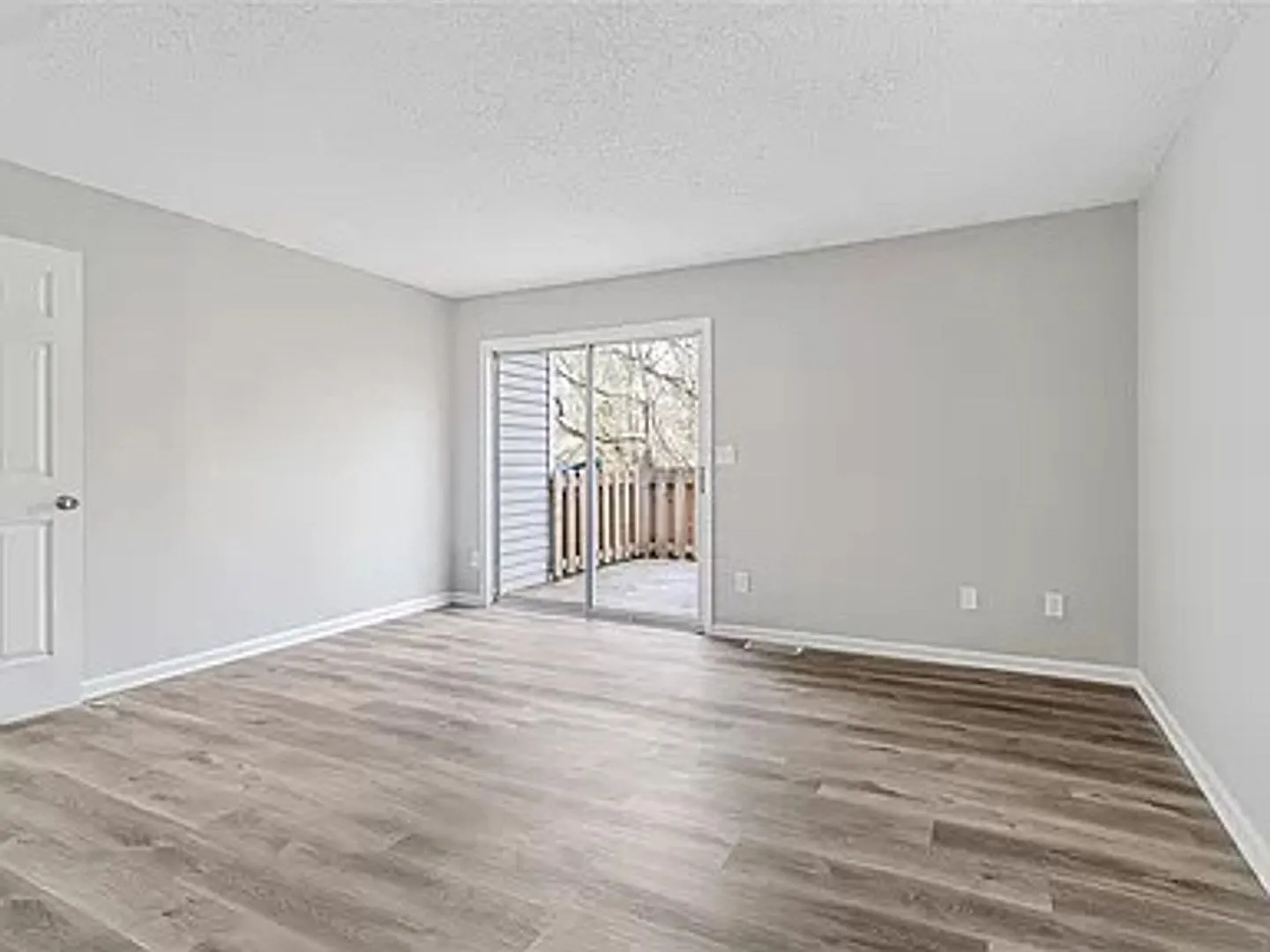 Room in 3 Bedroom Home at Lex Dr — Photo 4