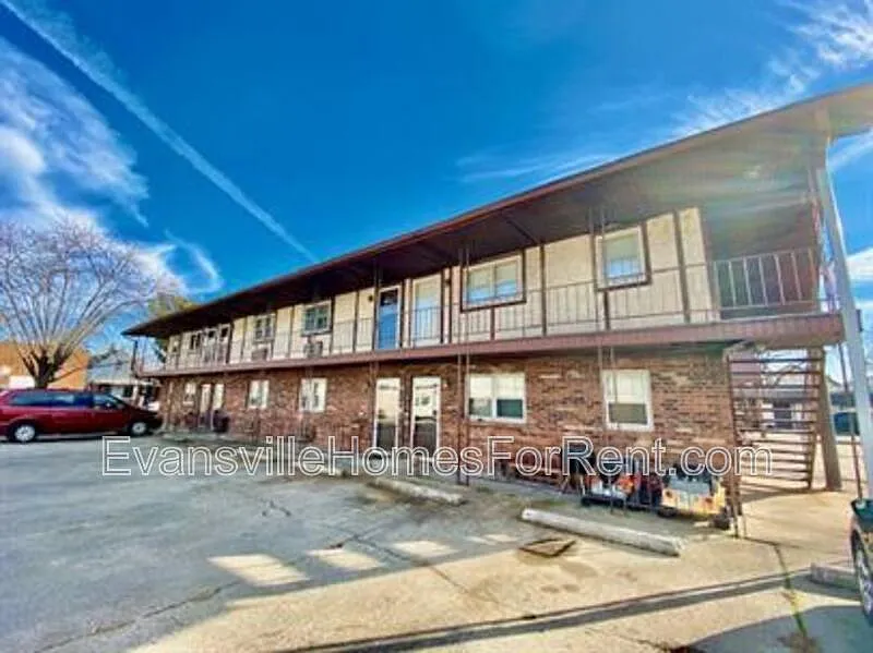 1 bed, 1.0 bath, $650 — Photo 2