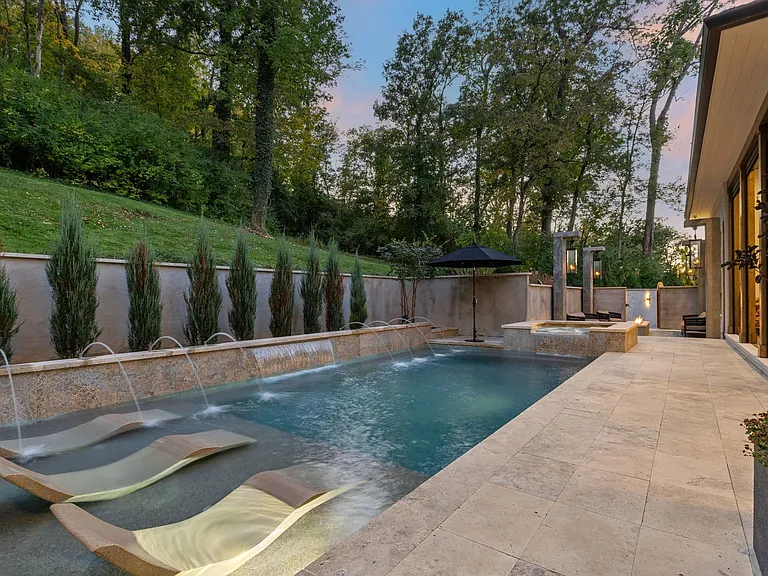 1323 Harding Pl — Photo 64