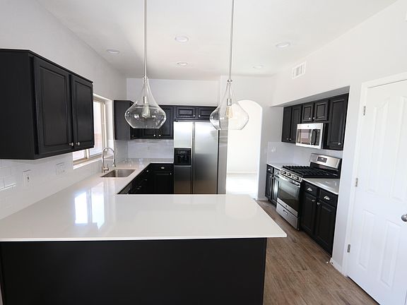 5th image of 641 W Sendero Claro