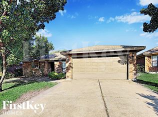 8213 Meadowbrook Dr, Watauga, TX 76148