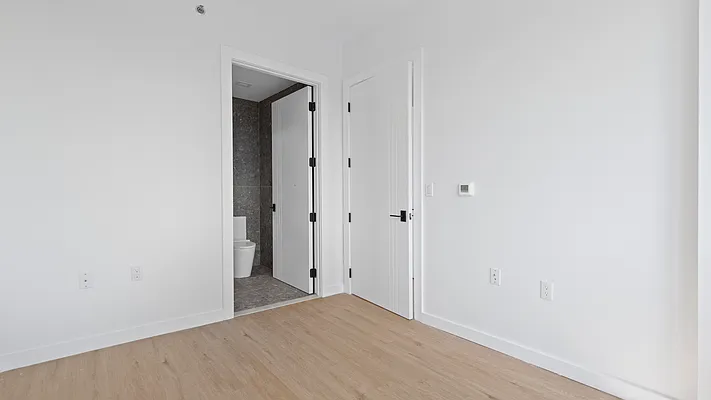 Rented by Nooklyn NYC LLC | media 31