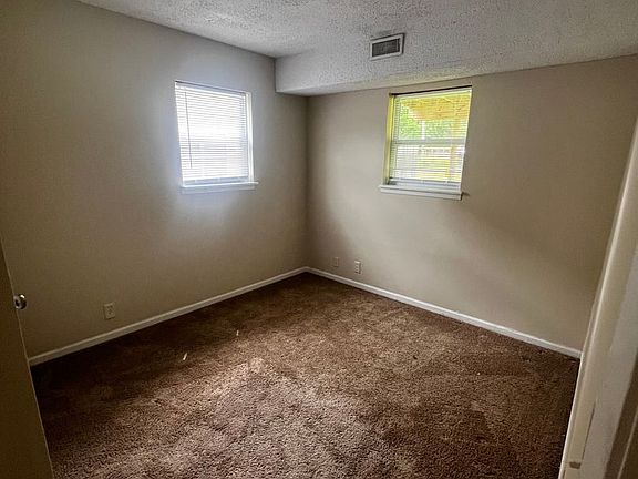 4th image of 312 E Chris Dr #314