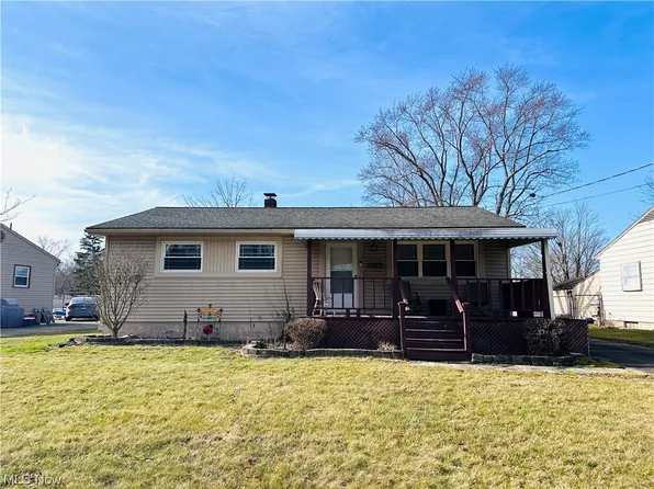 1402 Old Forge Rd, Niles, OH 44446
