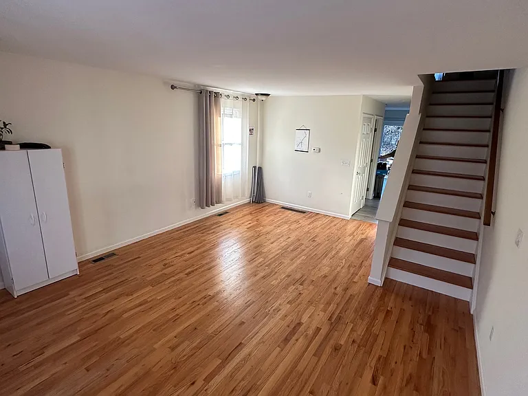 3225 Madison Ave #13 — Photo 8