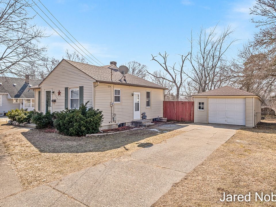 3517 Perry Ave SW, Wyoming, MI 49519 Zillow