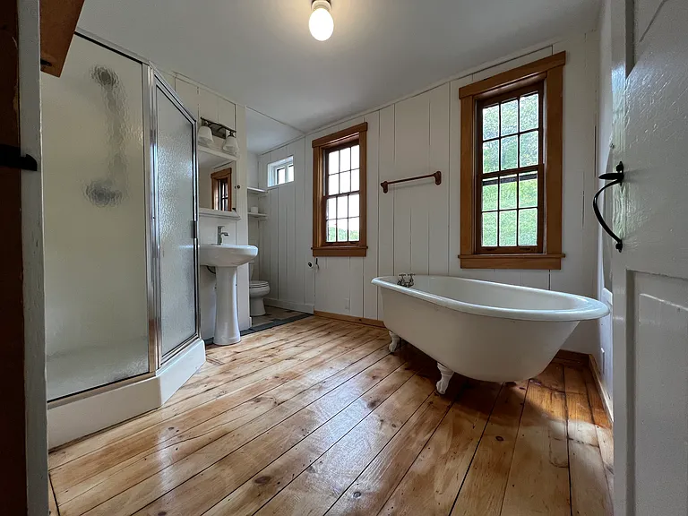 1904 W Hill Rd — Photo 15