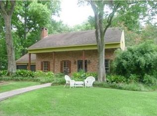 201 N Arlington Dr, Lafayette, LA 70503