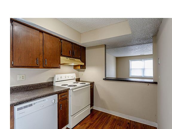 3rd image of 907 Bello Mondo Dr #6