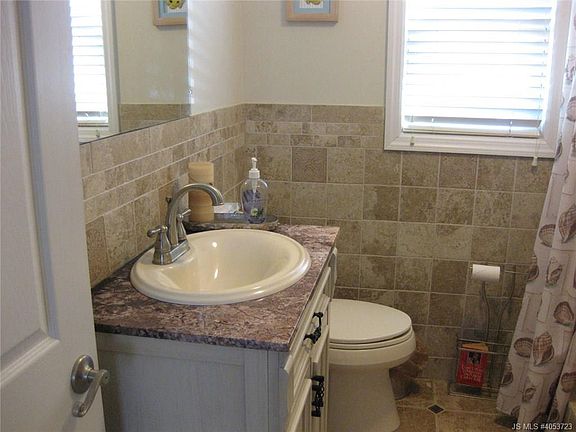 2nd image of 284 W 18th St