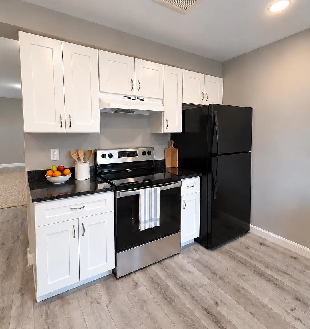 Studio, 1.0 bath, 380 sqft, $1,799 — Photo 1