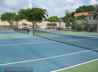 5681 SW 2nd Ct APT 111, Pompano Beach, FL 33068