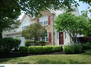 107 Riverwoods Dr, New Hope, PA 18938