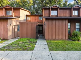 5732 SW 8th Pl, Gainesville, FL 32607