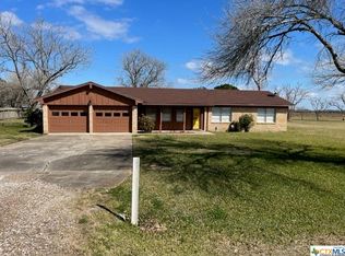 515 Jacob Rd, Port Lavaca, TX 77979