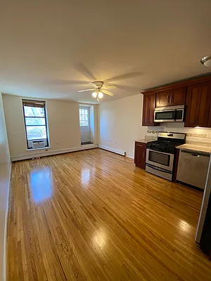 Rented by Compass | media 14