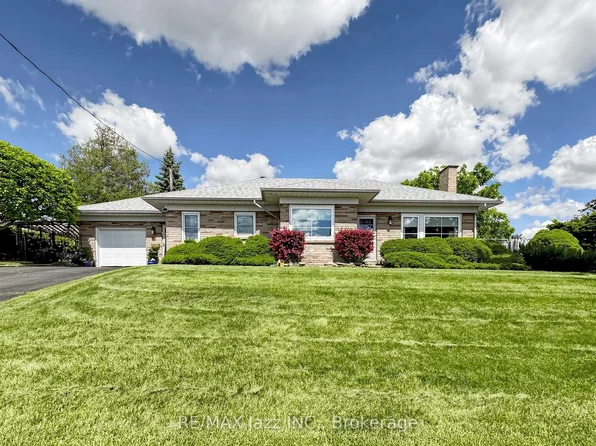 83 Stevenson Rd N, Oshawa, ON L1J 5M4