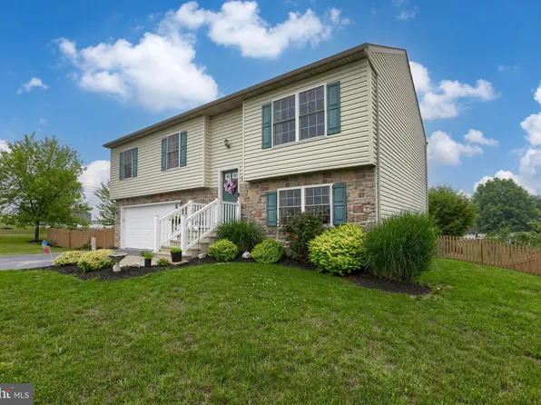 10 Jenny Ln, Elizabethtown, PA 17022