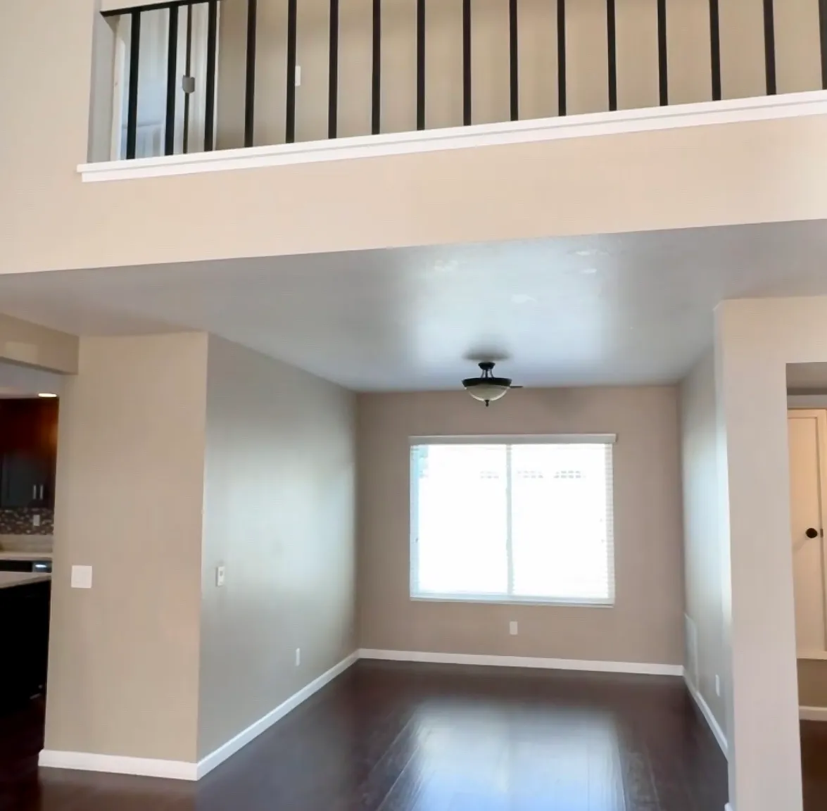2126 Shoreview Pl — Photo 3