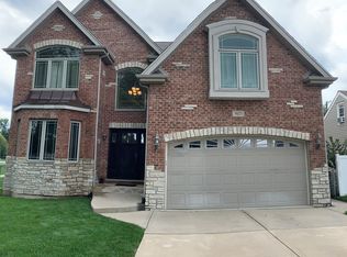 9625 Rutherford Ave, Oak Lawn, IL 60453