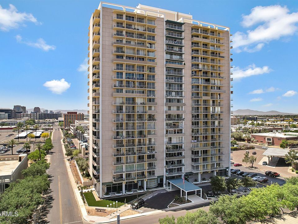 1st image of 207 W Clarendon Ave Unit 3D