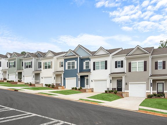 The Suwanee and Pierce Streetscape