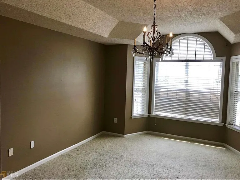 611 Mc Gill Park Ave NE — Photo 13