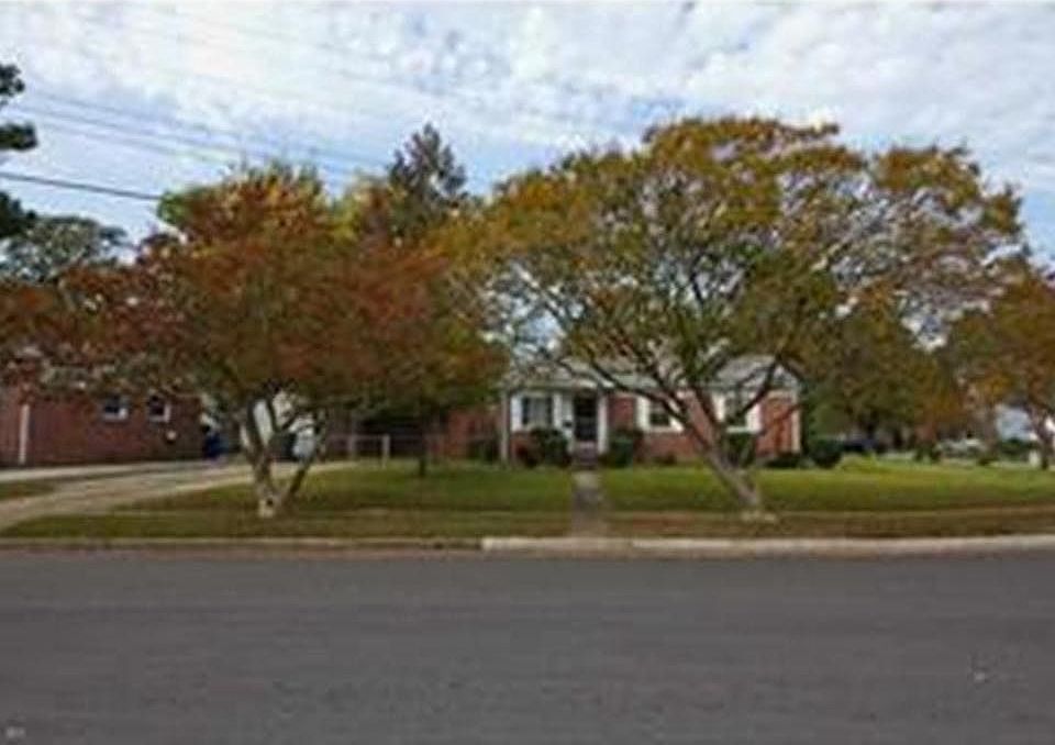 1st image of 3621 Somme Ave