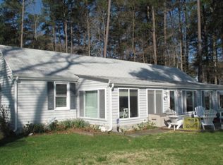 297 Warner Ln, Hague, VA 22469