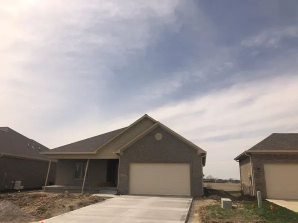 12738 N Commons West Dr, Mooresville, IN 46158