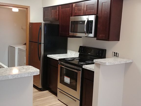 2nd image of 1297 High St #112