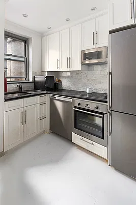 Rented by Keller Williams NYC | media 18