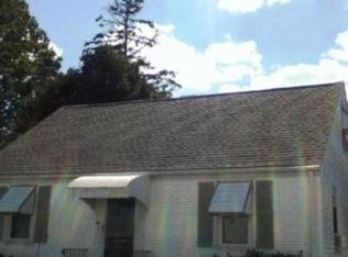 31 Hand St, Pawtucket, RI 02861