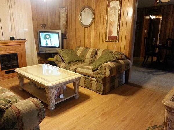 2nd image of 1019 Ashleman St