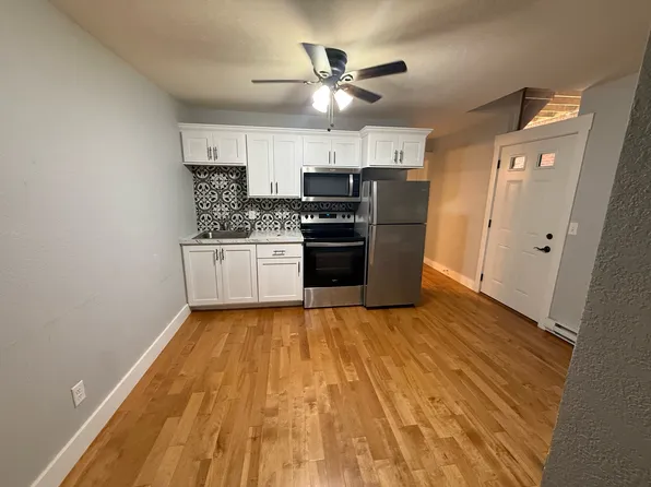 270 W 17th St #14, Dubuque, IA 52001