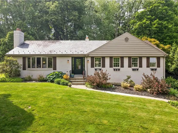 169 Warwick Dr, Pittsburgh, PA 15241