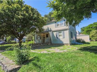 87 Courtland Cir, Stamford, CT 06902