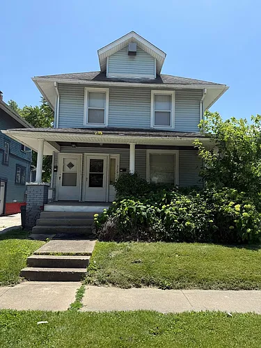 224 W Allen St Photo 1