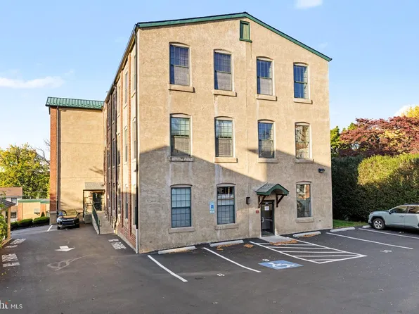 541 Washington Ave APT 301, Phoenixville, PA 19460