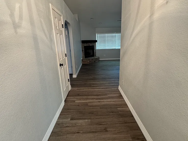 2064 E Desert Palms Dr — Photo 16