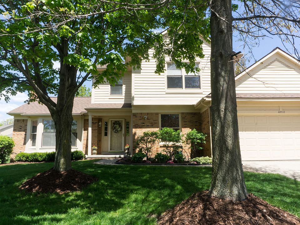 1st image of 22716 Foxmoor Dr