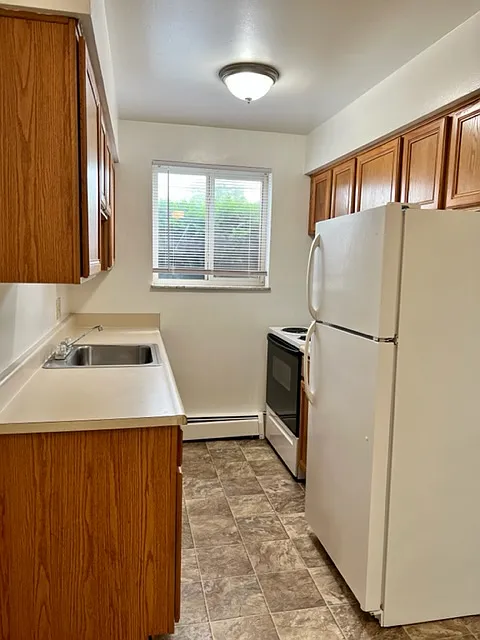 1 bed, 550 sqft, $765 — Photo 3