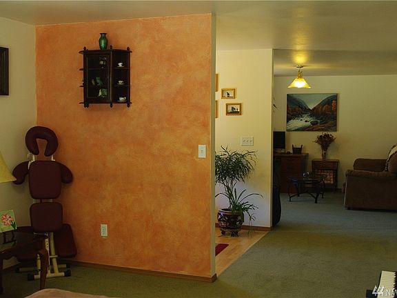 5th image of 15901 Windy Cedar Ln SW