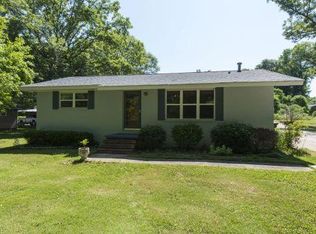 826 N College St, Auburn, AL 36830